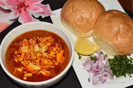 Misal Misal Pav Recipe A Happy Treat Recipe Misal Pav Recipes Pav Recipe Recipes