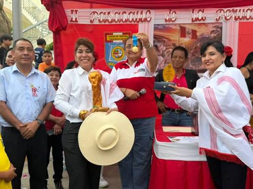 NOTADEPRENSA | 🇵🇪 SULLANA CELEBRÓ EL II PASACALLE DE LA PERUANIDAD  PROMOVIENDO LA IDENTIDAD Y EL PATRIMONIO CULTURAL 🟢En el marco de la  celebración de los 205 años de la Independencia del