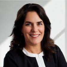 Amy Viveiros's Instagram, Twitter & Facebook