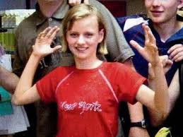 Beim amoklauf von winnenden 2009 erschoss er 15 menschen: Eine Goldene Kerze Fur Die Amok Opfer Von Winnenden Auf Kerze Anzuenden De