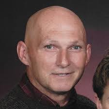 Kyle Renner's Instagram, Twitter & Facebook