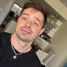 Where is the water source in Nadbor?