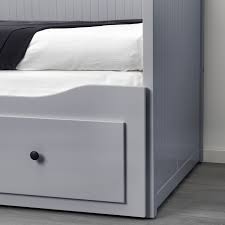 Ikea hemnes kommode mit 8 schubladen schwarzbraun das zuhause soll ein sicherer ort hallo zusammen wir verkaufen unser ikea hemnes bett im maß 140x200cm. Hemnes Tagesbett 3 Schubladen 2 Matratzen Grau Moshult Fest Ikea Deutschland