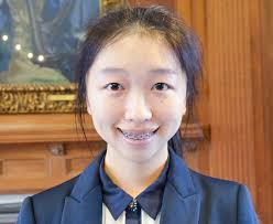 A Postcard From: Emily Xiong '16 |