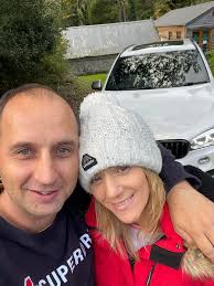 I'm choosing NOW. Right here, right now the only place where life is  happening. I'm letting go of the heavy, tangled chains of the past. They  don't get to decide where I'm