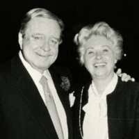 Maybe you would like to learn more about one of these? Jackie Gleason Birthday Real Name Age Weight Height Family Death Cause Contact Details Wife Children Bio More Notednames
