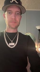 Justin Chain's Instagram, Twitter & Facebook