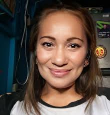 Good evening admin and all members may I post this live vedio song Till for  happiness thanks ❤️