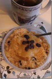Cous cous is a typical, traditional product from north africa where it is a national dish in countries such as morocco, algeria and tunisia. Couscous Appelmoes Pap Ontbijt Ideeen Couscous Appelmoes
