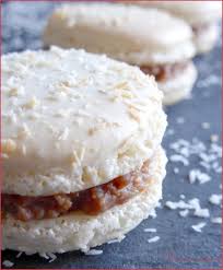 Macarons Chocolat Coco Facon Bounty Perle En Sucre Recette Macaron Recette Gateaux Et Desserts