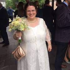 Unsere dienstleistungen im bereich zahnimplantate. Brautmoden Brautkleider Standesamtkleider Hochzeitskleider Nach Mass