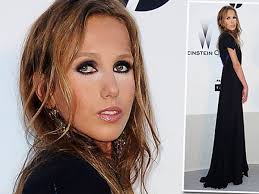 Donatella versace turned 62 a month ago. Allegra Versace Sie Spricht Uber Ihre Magersucht Bunte De