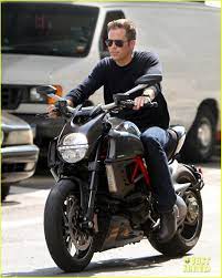 Gallery Of Men On Motorcycles Chris Pine Jack Ryan Motorcycle Man Chris Pine Ducati Diavel Motorcycle