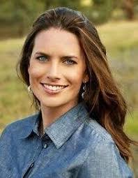 Jolene Anderson's Instagram, Twitter & Facebook