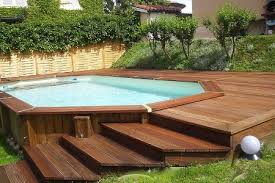In Frankreich Werden Immer Mehr Holzbecken Installiert Gartenpools Pool Im Garten Gartengestaltung