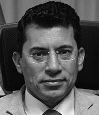 .وجهه وتتلمذ على يد جده الشيخ عبد القادر الكيلاني الذي نال لقب الغوث للطريقة الكيلانية في العراق ونال الدكتور أبو الحارث شرف الطريقة الكيلانية من جده. Ù…Ù† Ù‡Ùˆ Ø£Ø´Ø±Ù ØµØ¨Ø­ÙŠ Ù…Ù„Ù Ø§Ù„Ø´Ø®ØµÙŠØ© Ù…Ù† Ù‡Ù…
