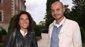 She is a writer and actress, known for kätketty (2005), l'économie du couple (2016) and continuer 2007 personnel et confidentiel (tv series documentary) self. Mazarine Pingeot S Est Mariee Pour La Seconde Fois Voici