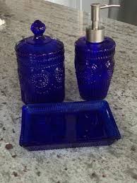 The pioneer woman impresses once again! The Pioneer Woman Adeline 3 Piece Cobalt Embossed Glass Soap Dish Set Walmart Com Walmart Com