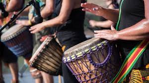 Itu benar, karena memang bunyinya yang luar biasa dan hanya dibunyikan saat klimaks musik saja. Pengertian Alat Musik Ritmis Fungsi Dan Jenis Jenis Alatnya Ragam Bola Com