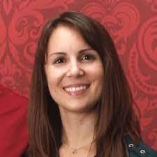 Leann Hess's Instagram, Twitter & Facebook