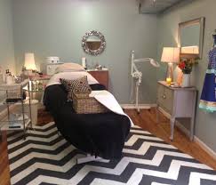 The atmosphere is beautiful and relaxing. Skin Theory Esthetics In Davidson Nc Day Spa Massage Therapy Room Esthetician Room Aesthetici Sala De Estetica Cuarto De Masajes Salon De Estetica