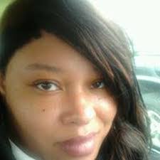 Carrie Howlett's Instagram, Twitter & Facebook