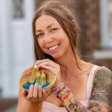 Janis Bullock's Instagram, Twitter & Facebook