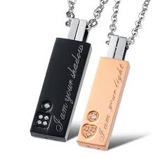 You can pick this red backpack for him. 12 Cute Valentines Day Gift Ideas For Teenage Guys