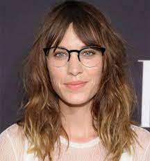The Best Shag Haircuts From Short To Long Textured Curly Hair Middle Hair Long Hair With Bangs