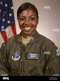 Female u s military pilot hi-res stock photography and images
