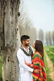 Pin Zaildarni Couple Photography Poses Wedding Couple Poses Photography Romantic Couple Images