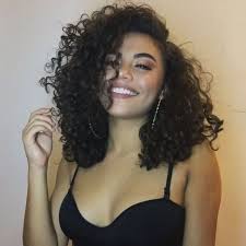 17 Best Hairstyles For Shoulder Length Curly Hair Curly Hair Styles Shoulder Length Curly Hair Hair Styles