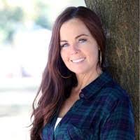 Kelly Sprague's Instagram, Twitter & Facebook