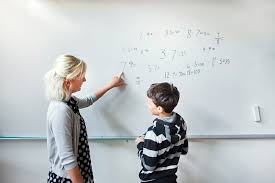 Jika nilai bilangan pokoknya merupakan bilangan e (bilangan eurel) dengan e = 2,718281828 maka logaritmanya ditulis dengan. Pengertian Dan Sifat Logaritma Kelas Pintar