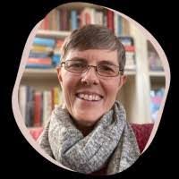 Linda Platt's Instagram, Twitter & Facebook