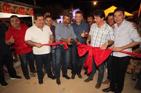 Grande festa marca a inauguração do calçamento no povoado de Água Doce