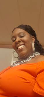 Music on, stress gone… time for the shalalala dance!