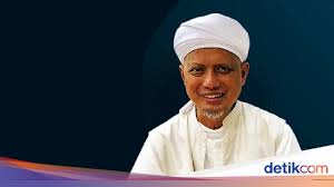 Almarhum beserta keluarga rencananya akan terbang ke tanah air pada hari ini, kamis (23/5/2019) siang. Anak Bagikan Detik Detik Terakhir Ustaz Arifin Ilham Meninggal