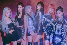 E:u, sihyeon, mia, onda, aisha and yiren. Everglow Members Profile Kpop Profiles Makestar