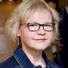 Jenni Bertels's Instagram, Twitter & Facebook