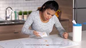 They watch as a woman uses mr. Mr Clean Magic Eraser Tv Commercial Brand Power Restos De Jabon Ispot Tv