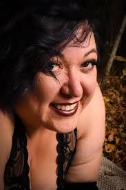 Sherri Armstrong's Instagram, Twitter & Facebook