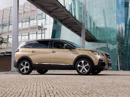 Vérifiez vos capacités de remboursement avant de vous engager. Peugeot 5008 2017 Pictures Information Specs