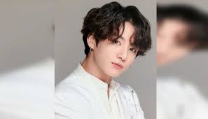 The fan page for the maknae, main vocalist, rapper, and dancer of bts (bangtan boys. Bts Jungkook Is First To Surpass 25bn Hashtag Views On Tiktok