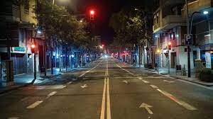 Se establece que desde el día 1 de enero hasta el 10 de enero de 2021 el toque de queda será desde la 5:00 p. Cual Es El Horario Del Toque De Queda En Navidad En Cada Comunidad Autonoma Autofacil