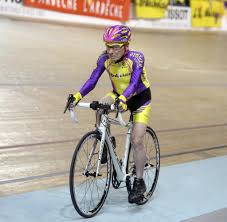 Rad Der 105 Jahrige Robert Marchand Stellt Stunden Weltrekord Auf Welt