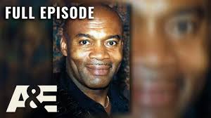 By Day He Cared for His Wife, By Night He Was a Wanted Man (S1, E2)