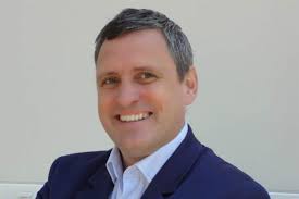 Alex Macnamara's Instagram, Twitter & Facebook