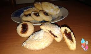Le mele cotogne vengono raccolte a mano, dai ragazzi dell'azienda coadiuvati da alcuni ragazzi disabili che portano la loro incredibile allegria e vuoi dare un tocco particolare e del tutto inusuale al tuo arrosto di maiale? Biscotti Ripieni Di Confettura Di Mele Cotogne Le Delizie Di Pepi