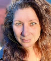 Jill Bingham's Instagram, Twitter & Facebook